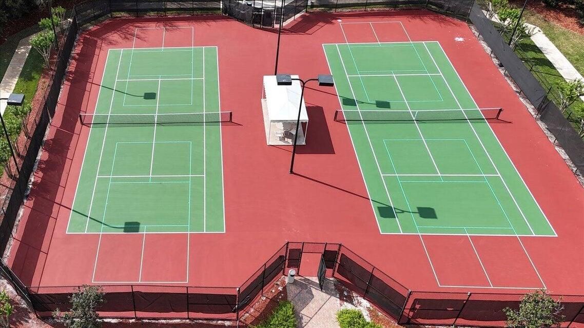 For Sale: $530,000 (4 beds, 3 baths, 2386 Square Feet)