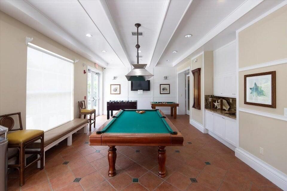 For Sale: $530,000 (4 beds, 3 baths, 2386 Square Feet)