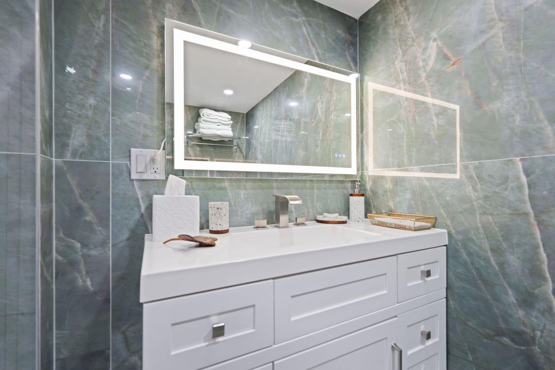 待售: $529,000 (2 贝兹, 2 浴室, 1095 平方英尺)