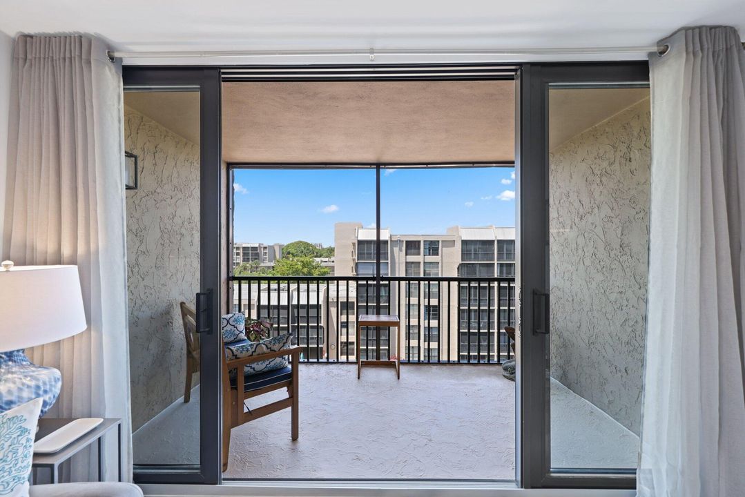 待售: $529,000 (2 贝兹, 2 浴室, 1095 平方英尺)