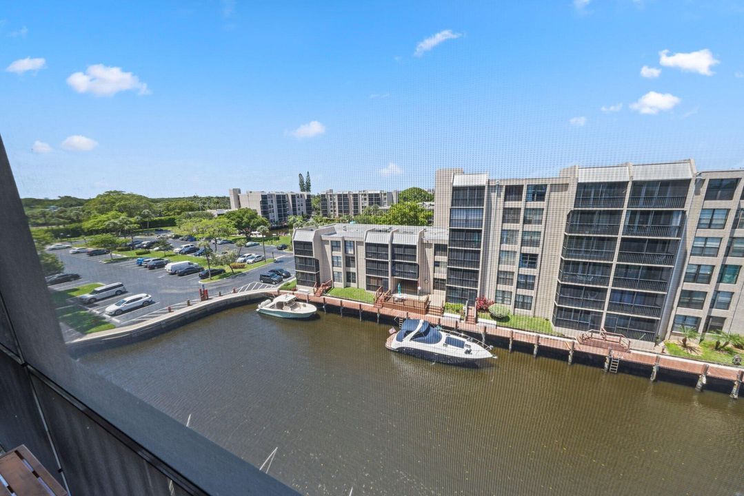 待售: $529,000 (2 贝兹, 2 浴室, 1095 平方英尺)