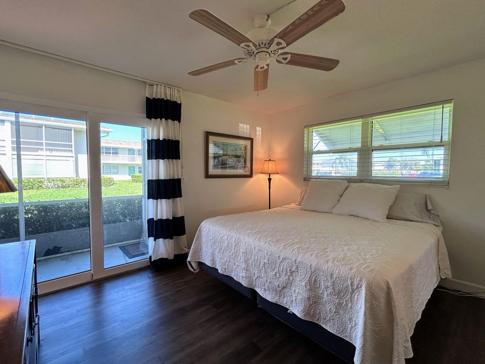 For Sale: $144,900 (1 beds, 1 baths, 705 Square Feet)