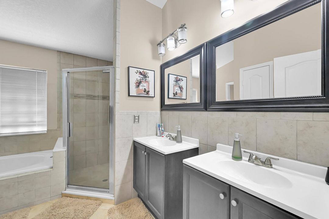 For Sale: $350,000 (3 beds, 2 baths, 1599 Square Feet)