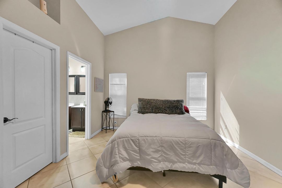 For Sale: $350,000 (3 beds, 2 baths, 1599 Square Feet)