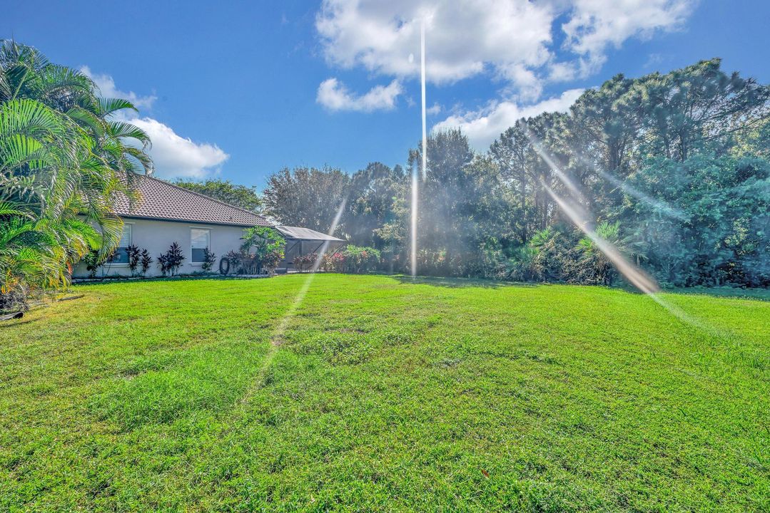 For Sale: $350,000 (3 beds, 2 baths, 1599 Square Feet)