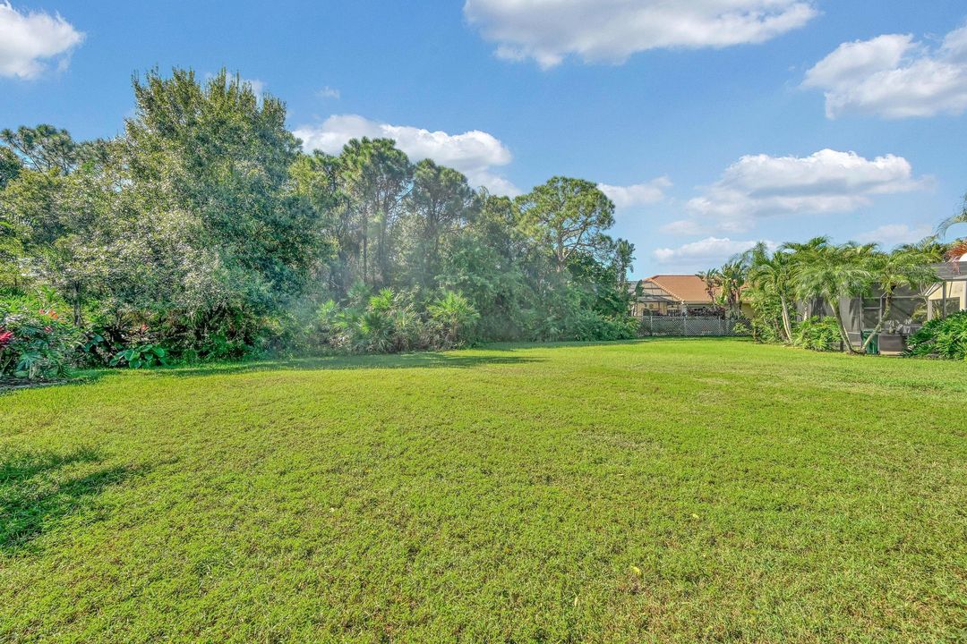 For Sale: $350,000 (3 beds, 2 baths, 1599 Square Feet)