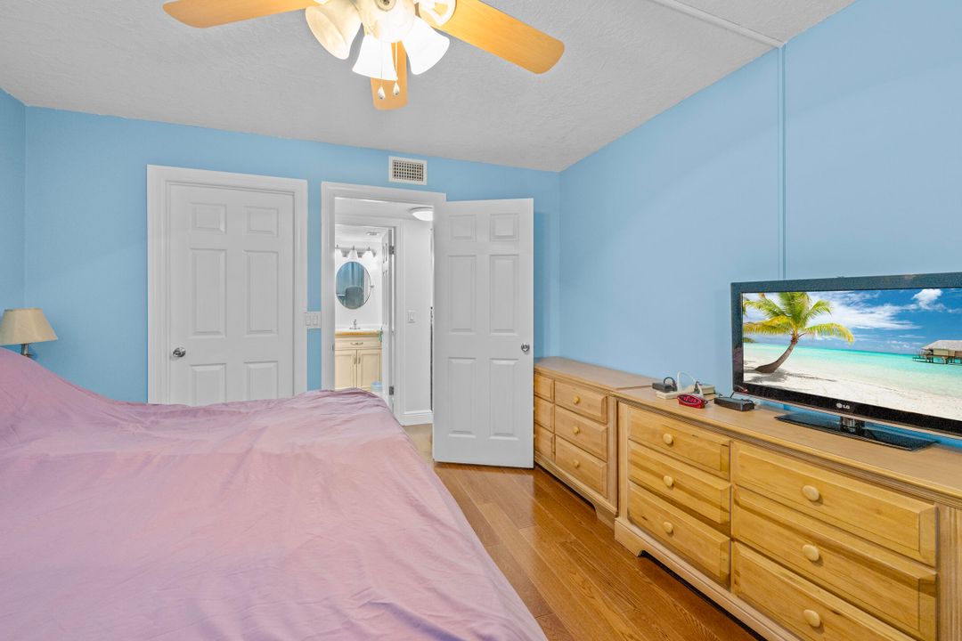 For Sale: $142,500 (2 beds, 1 baths, 818 Square Feet)