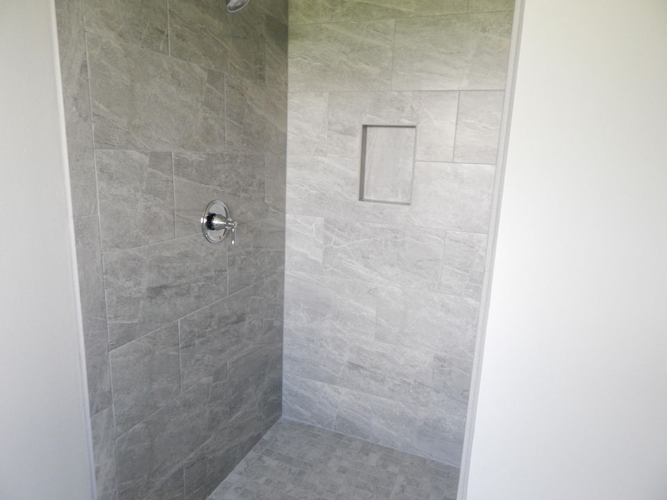 На продажу: $329,900 (2 спален, 2 ванн, 1148 Квадратных фут)