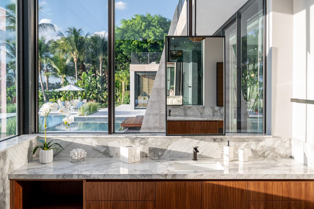 For Sale: $50,000,000 (5 beds, 7 baths, 9000 Square Feet)