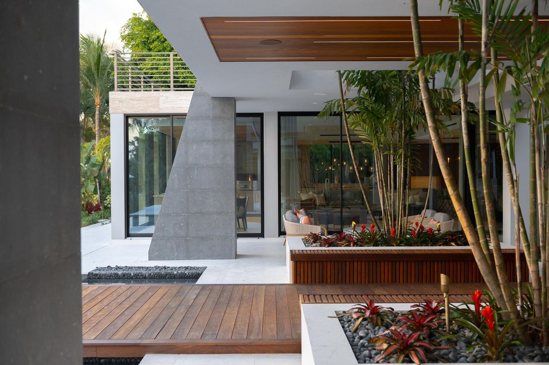 For Sale: $50,000,000 (5 beds, 7 baths, 9000 Square Feet)