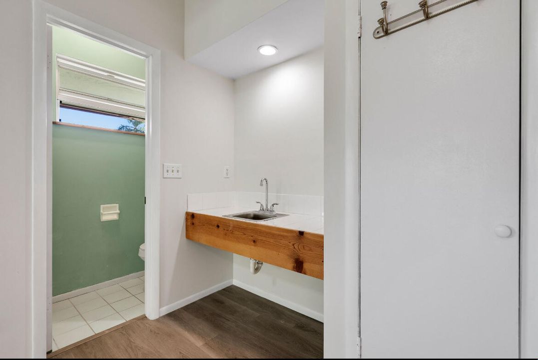 Activo con contrato: $558,000 (4 camas, 3 baños, 1669 Pies cuadrados)