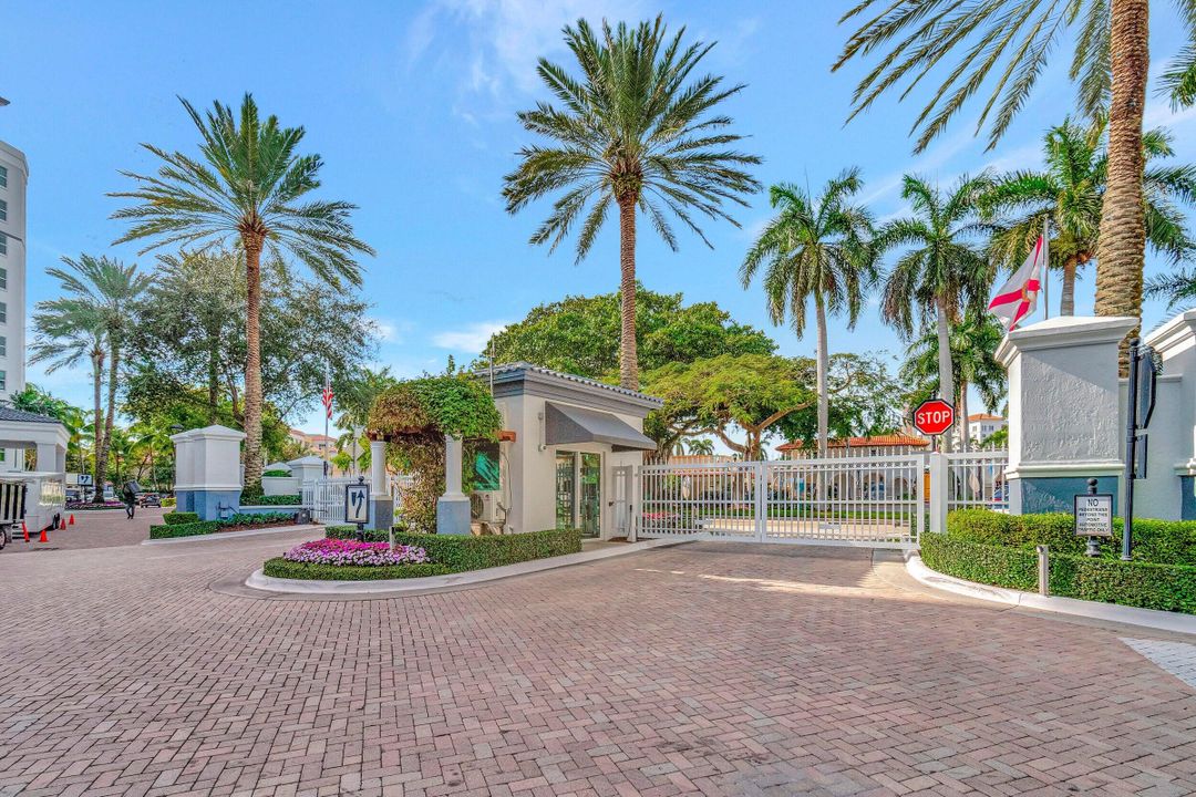 Active With Contract: $7,000 (2 beds, 2 baths, 2005 Square Feet)