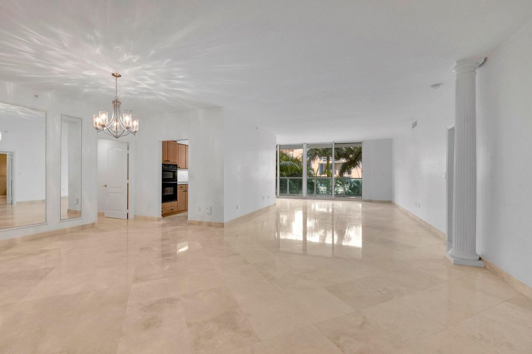 Active With Contract: $7,000 (2 beds, 2 baths, 2005 Square Feet)