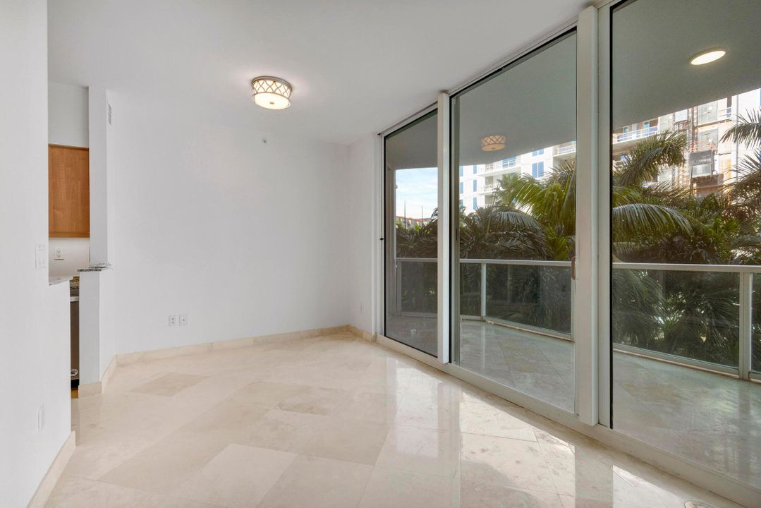 Active With Contract: $7,000 (2 beds, 2 baths, 2005 Square Feet)