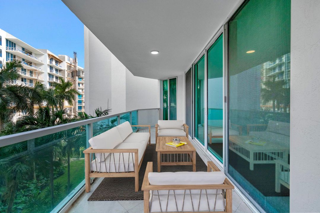 Active With Contract: $7,000 (2 beds, 2 baths, 2005 Square Feet)