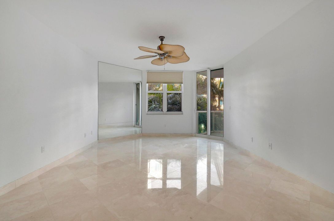 Active With Contract: $7,000 (2 beds, 2 baths, 2005 Square Feet)