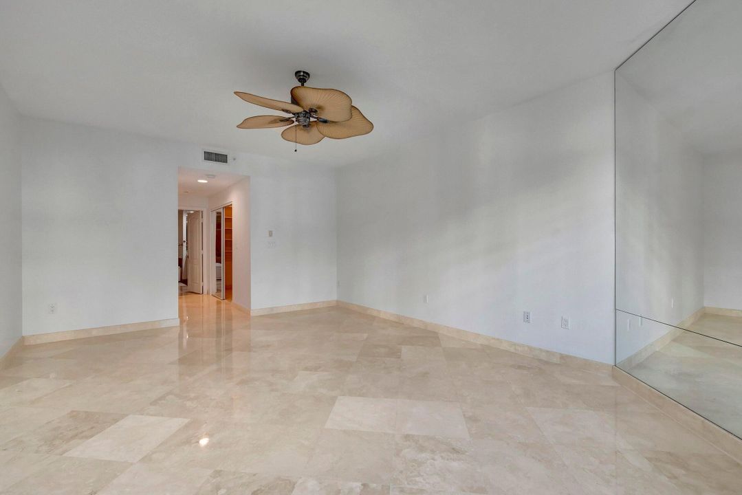 Active With Contract: $7,000 (2 beds, 2 baths, 2005 Square Feet)