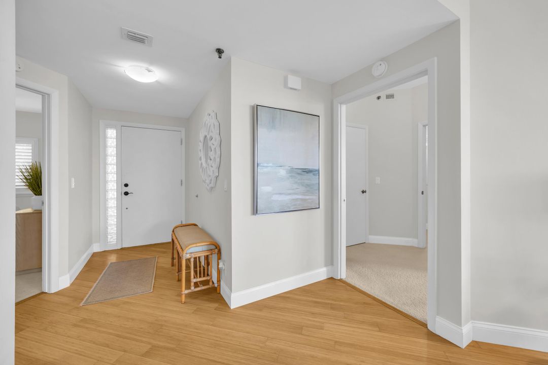 Под контрактом: $695,000 (2 спален, 2 ванн, 1463 Квадратных фут)