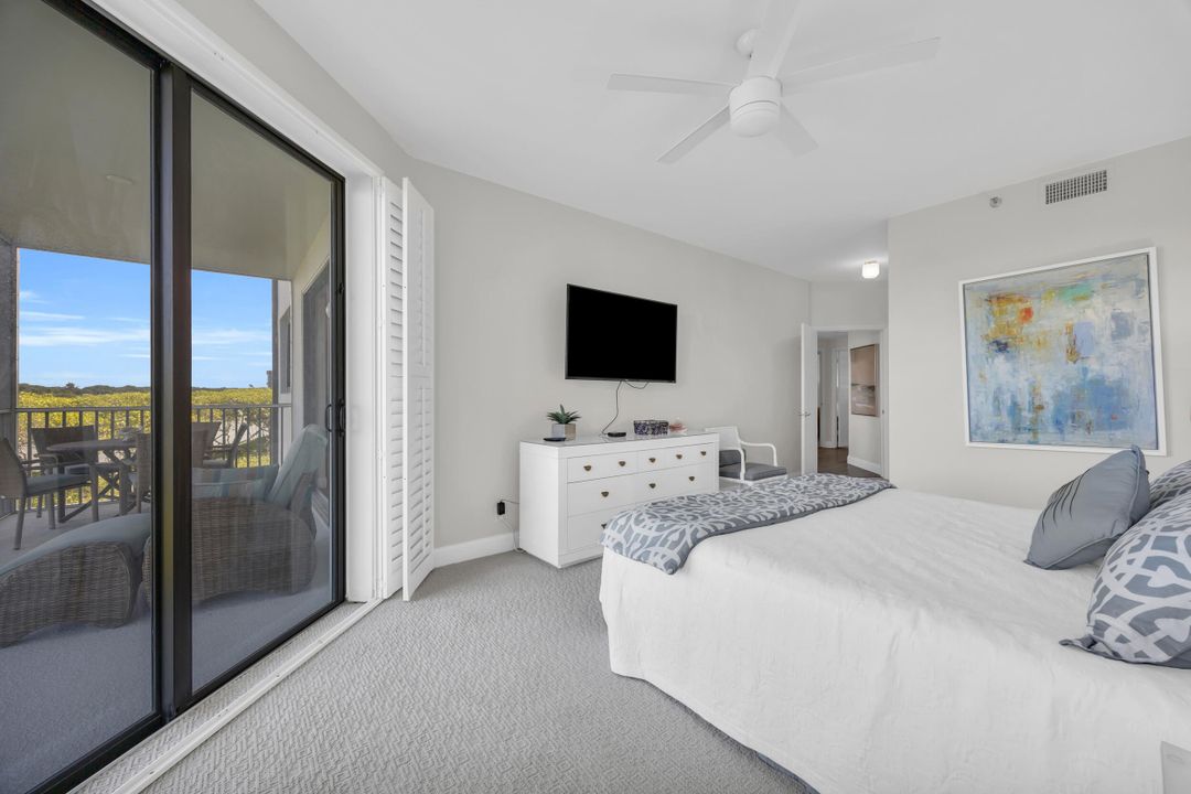 Под контрактом: $695,000 (2 спален, 2 ванн, 1463 Квадратных фут)