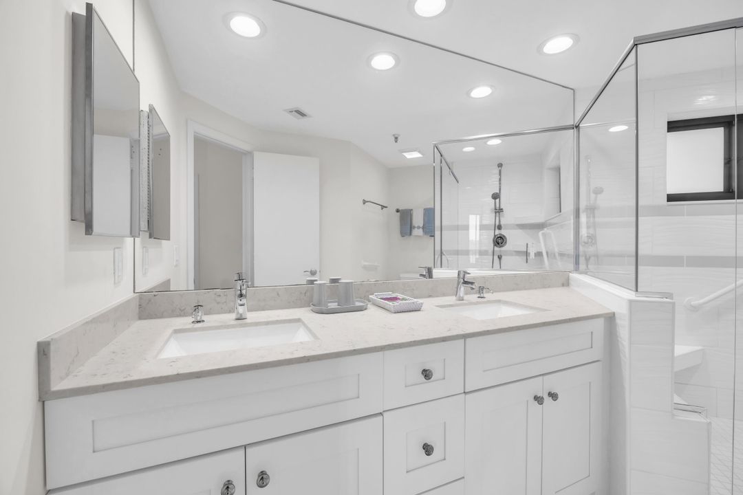 Под контрактом: $695,000 (2 спален, 2 ванн, 1463 Квадратных фут)