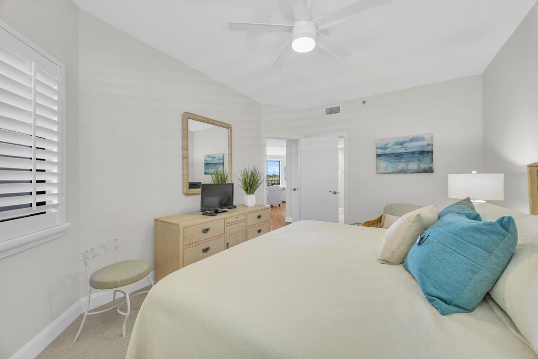 Под контрактом: $695,000 (2 спален, 2 ванн, 1463 Квадратных фут)