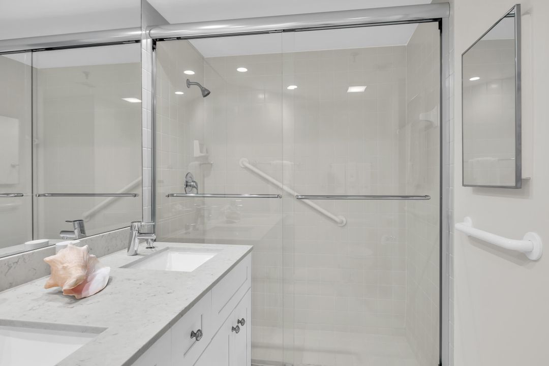 Под контрактом: $695,000 (2 спален, 2 ванн, 1463 Квадратных фут)