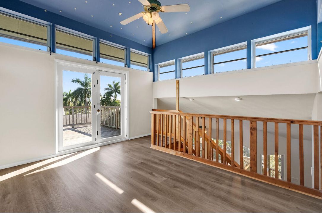 Activo con contrato: $558,000 (4 camas, 3 baños, 1669 Pies cuadrados)