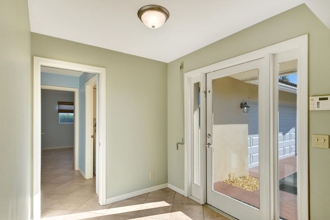 出租: $4,750 (4 贝兹, 2 浴室, 2369 平方英尺)