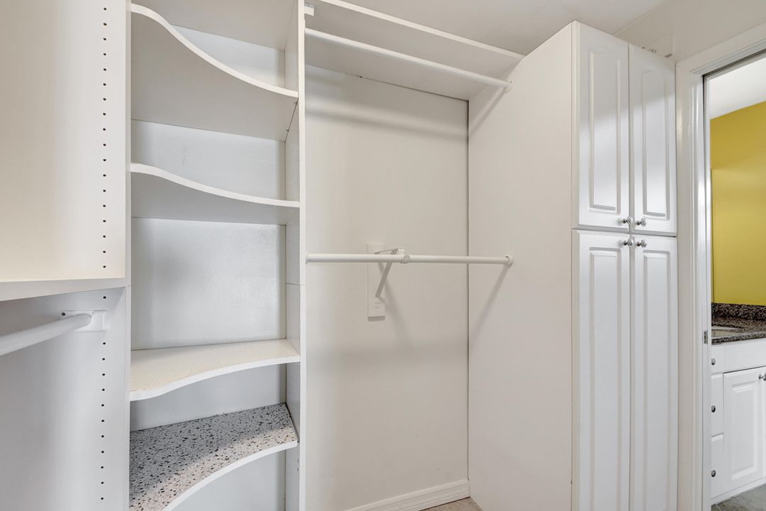 出租: $4,750 (4 贝兹, 2 浴室, 2369 平方英尺)