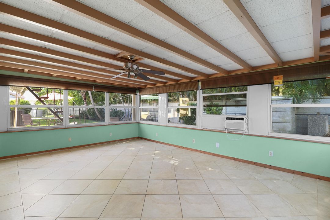 For Sale: $559,000 (4 beds, 3 baths, 2286 Square Feet)