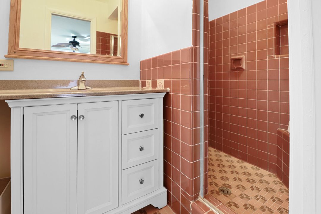 For Sale: $559,000 (4 beds, 3 baths, 2286 Square Feet)