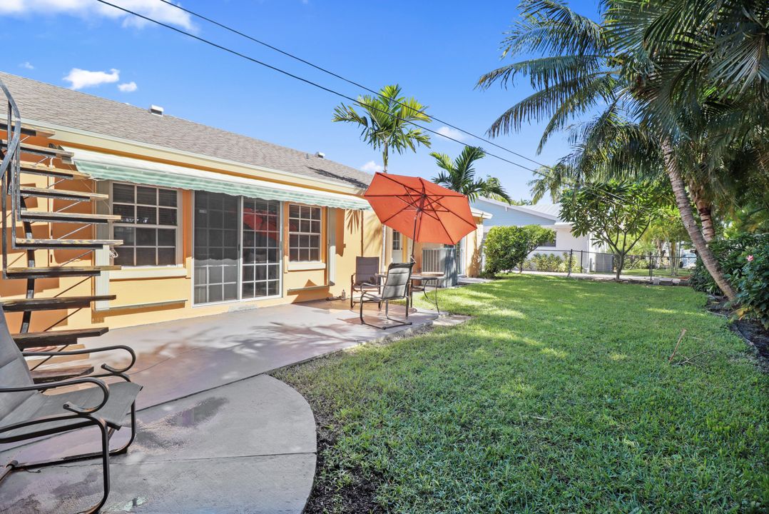 For Sale: $559,000 (4 beds, 3 baths, 2286 Square Feet)