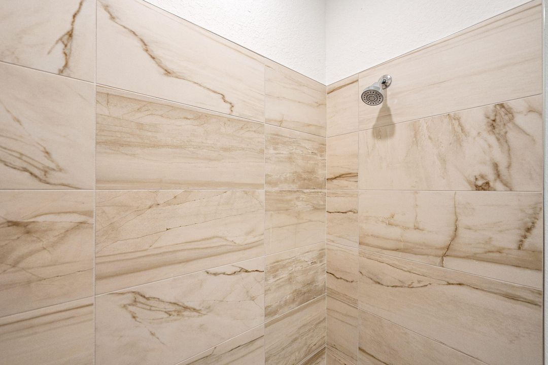 For Sale: $659,999 (5 beds, 3 baths, 2593 Square Feet)