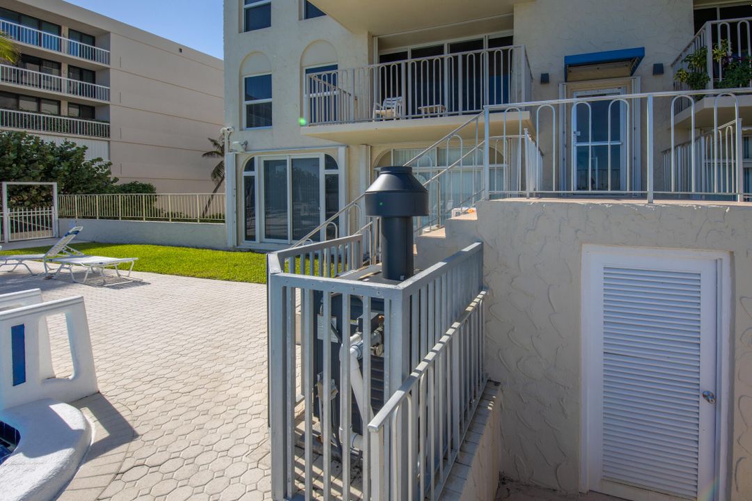 For Sale: $850,000 (2 beds, 2 baths, 1176 Square Feet)