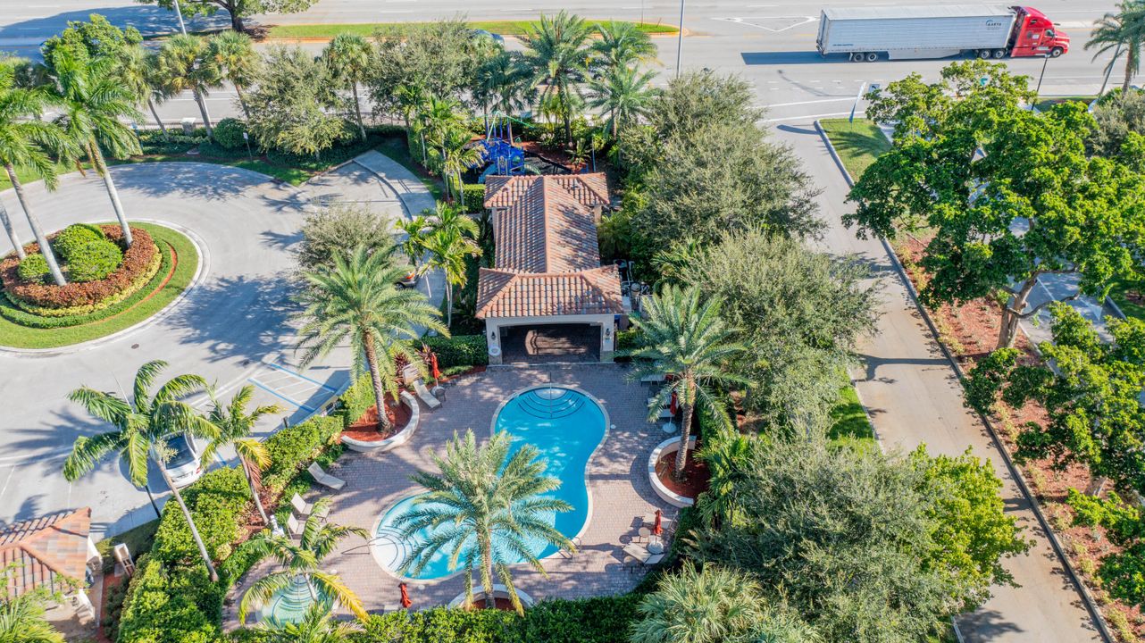 For Rent: $3,000 (3 beds, 2 baths, 1505 Square Feet)