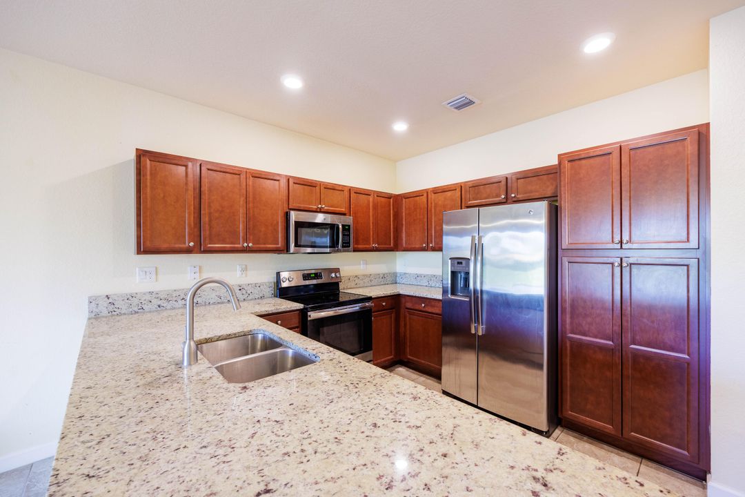 For Rent: $3,000 (3 beds, 2 baths, 1505 Square Feet)