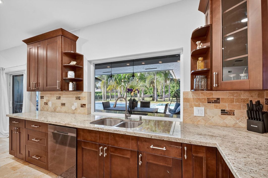 For Rent: $12,500 (4 beds, 4 baths, 4178 Square Feet)