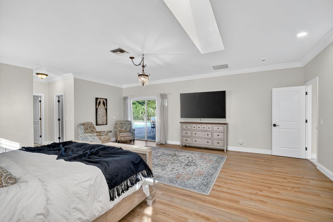 For Rent: $12,500 (4 beds, 4 baths, 4178 Square Feet)