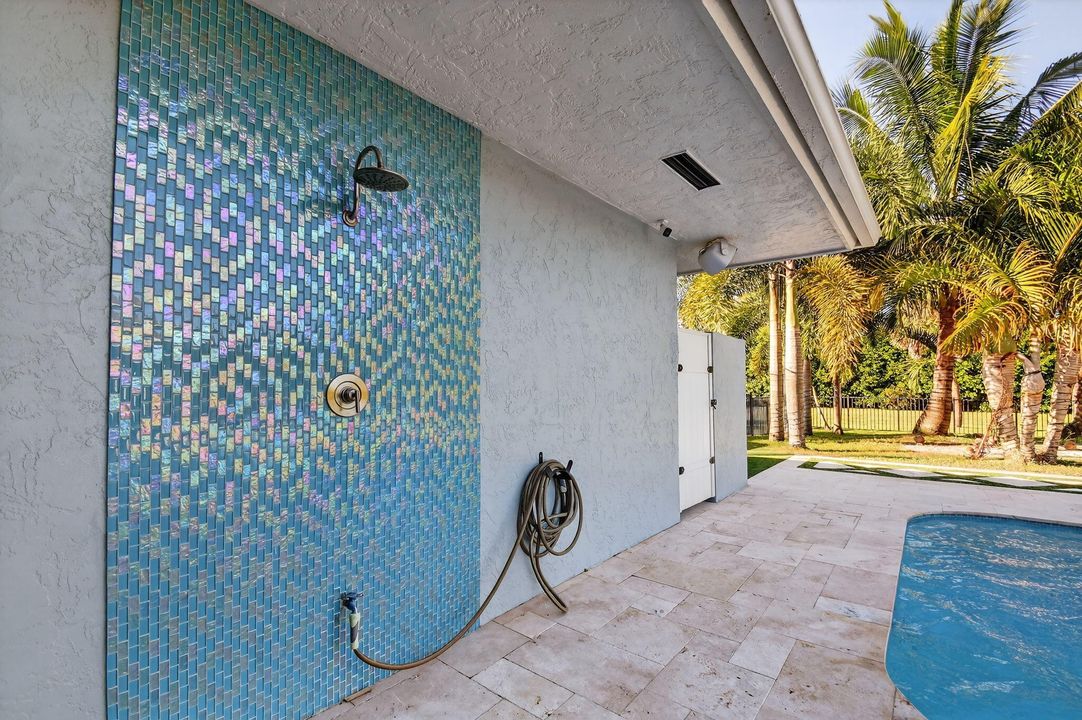 For Rent: $12,500 (4 beds, 4 baths, 4178 Square Feet)