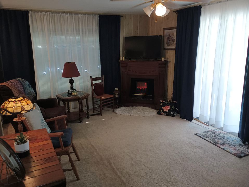 For Sale: $45,000 (2 beds, 2 baths, 1170 Square Feet)