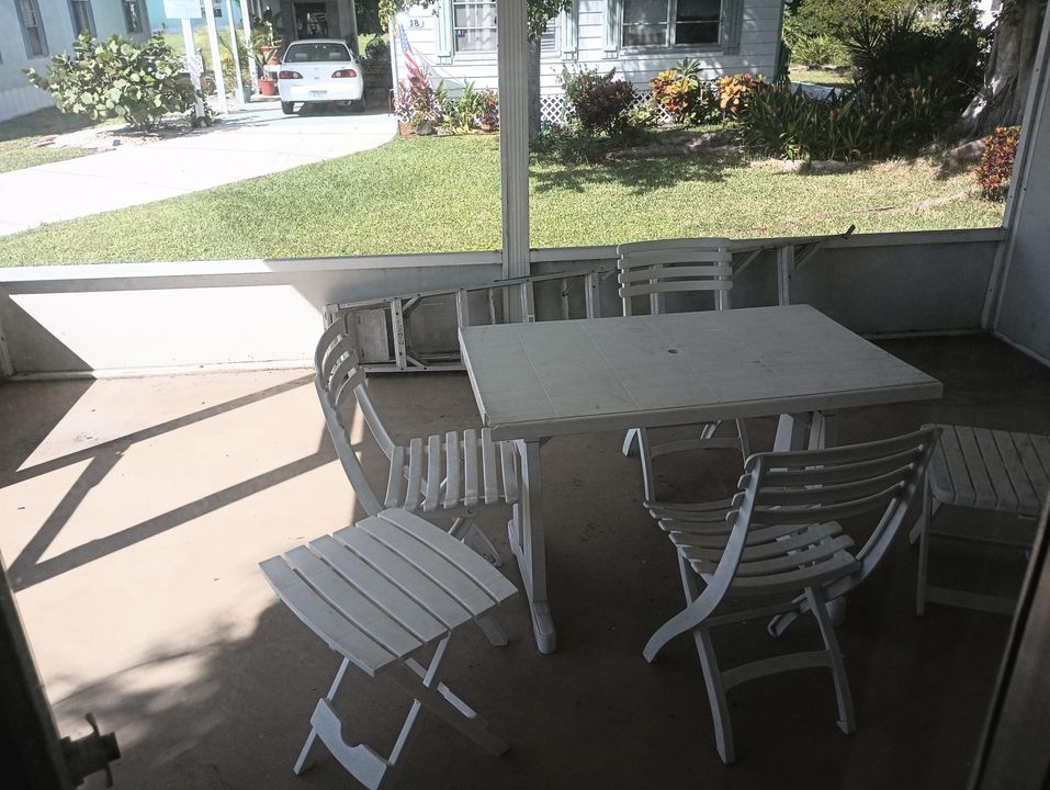 For Sale: $45,000 (2 beds, 2 baths, 1170 Square Feet)