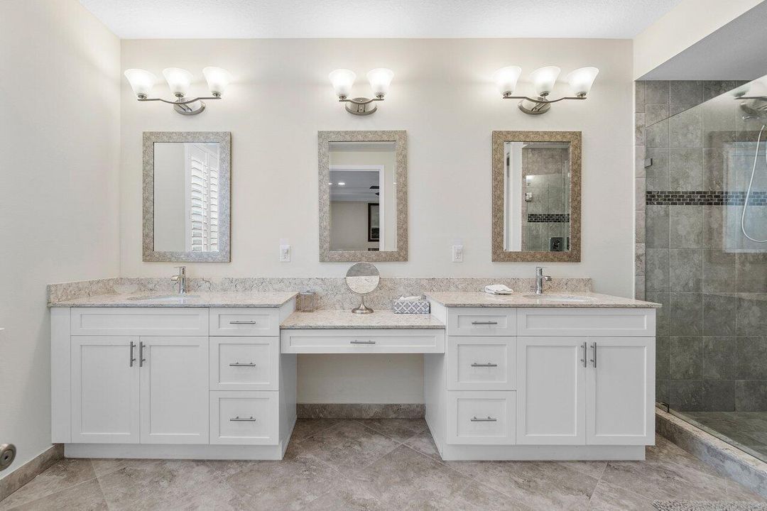 For Rent: $3,800 (3 beds, 2 baths, 2335 Square Feet)