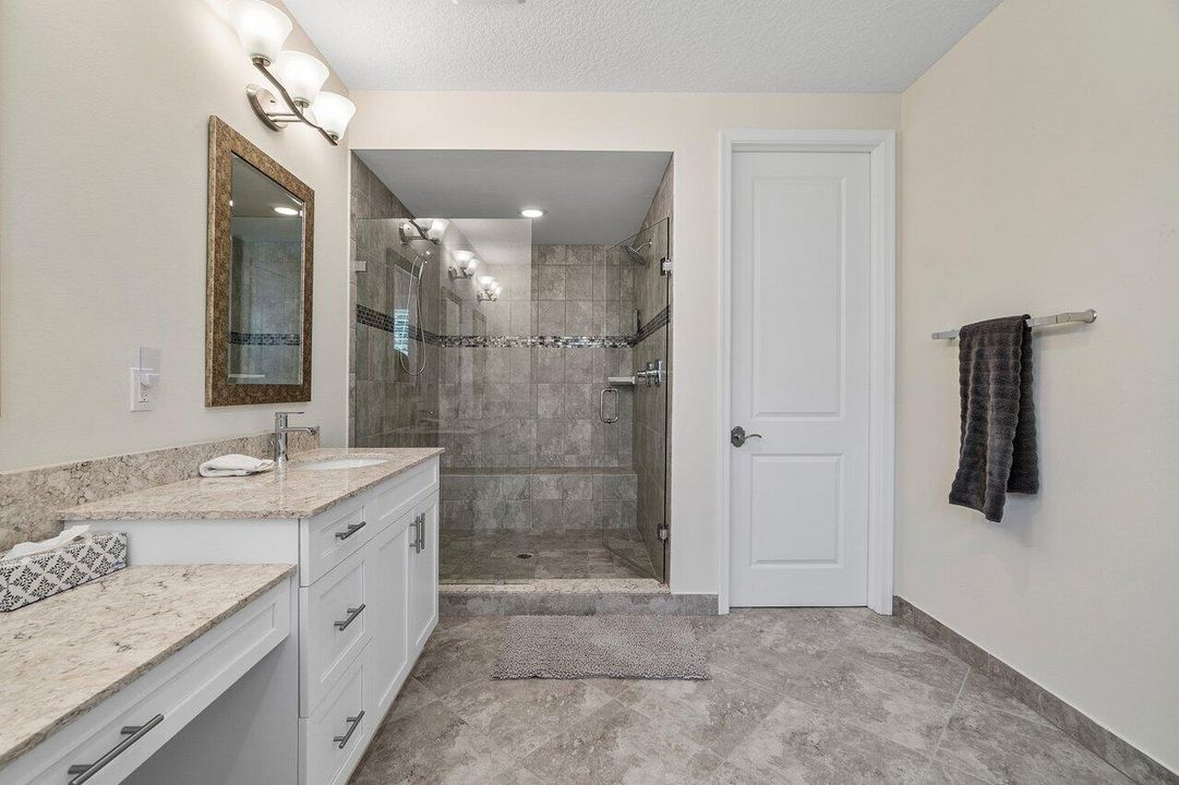 For Rent: $3,800 (3 beds, 2 baths, 2335 Square Feet)