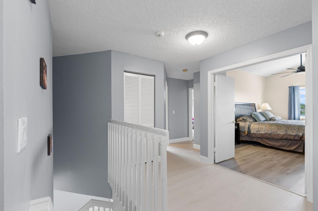 待售: $720,000 (5 贝兹, 2 浴室, 2334 平方英尺)