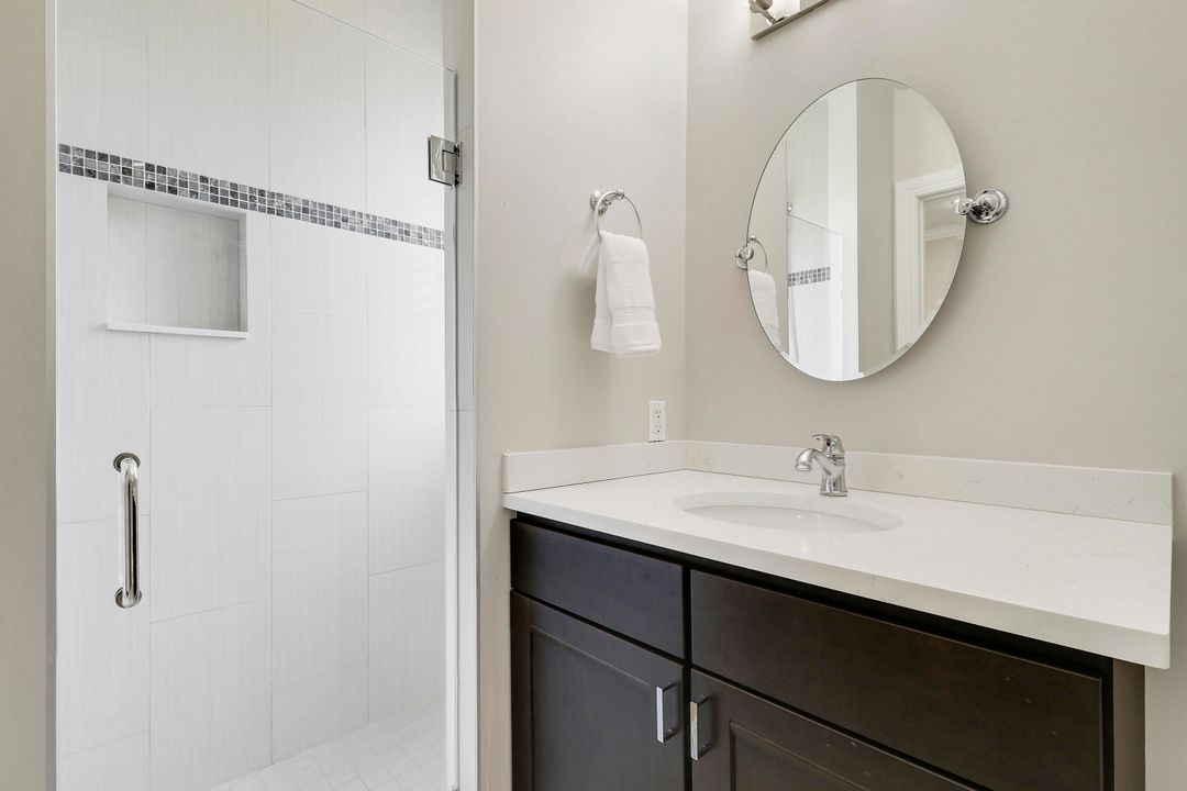 Под контрактом: $2,199,000 (6 спален, 6 ванн, 4326 Квадратных фут)