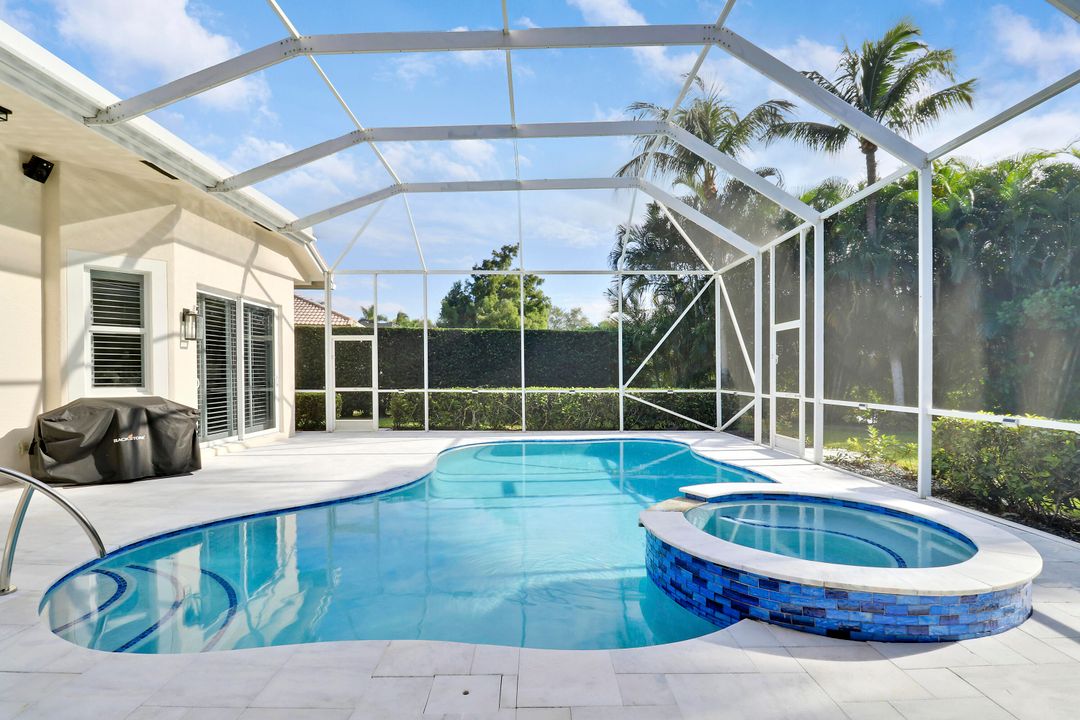 Под контрактом: $2,199,000 (6 спален, 6 ванн, 4326 Квадратных фут)