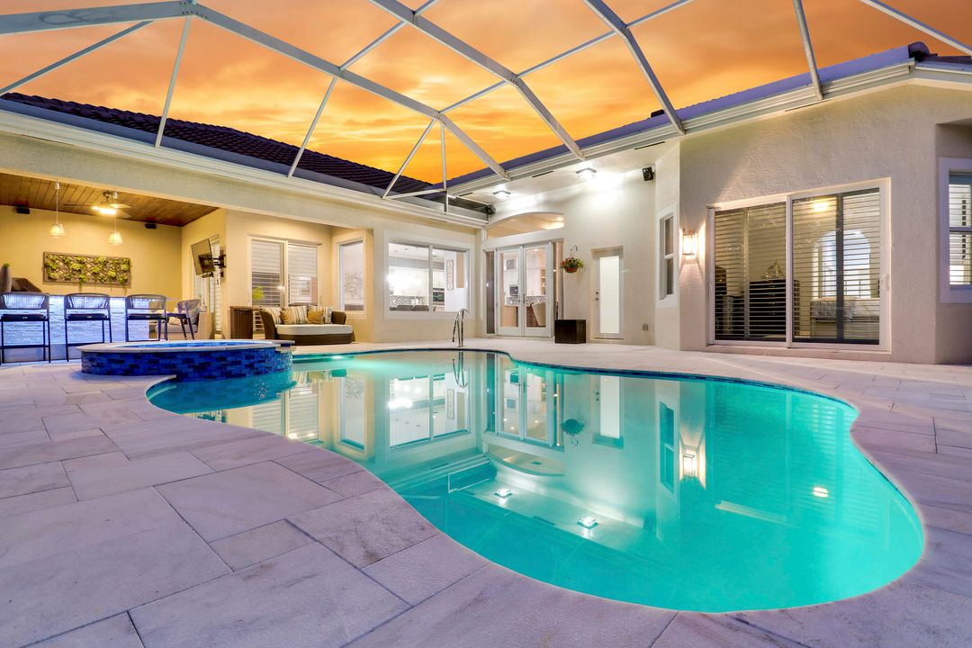 Под контрактом: $2,199,000 (6 спален, 6 ванн, 4326 Квадратных фут)