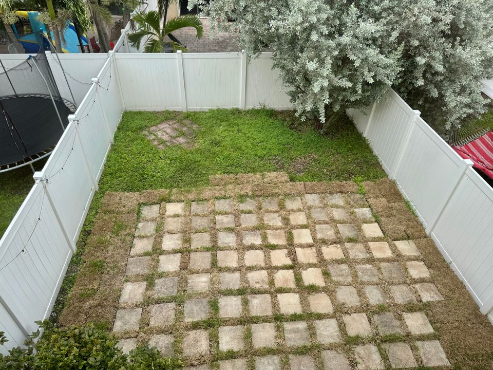 For Rent: $3,500 (3 beds, 2 baths, 1650 Square Feet)