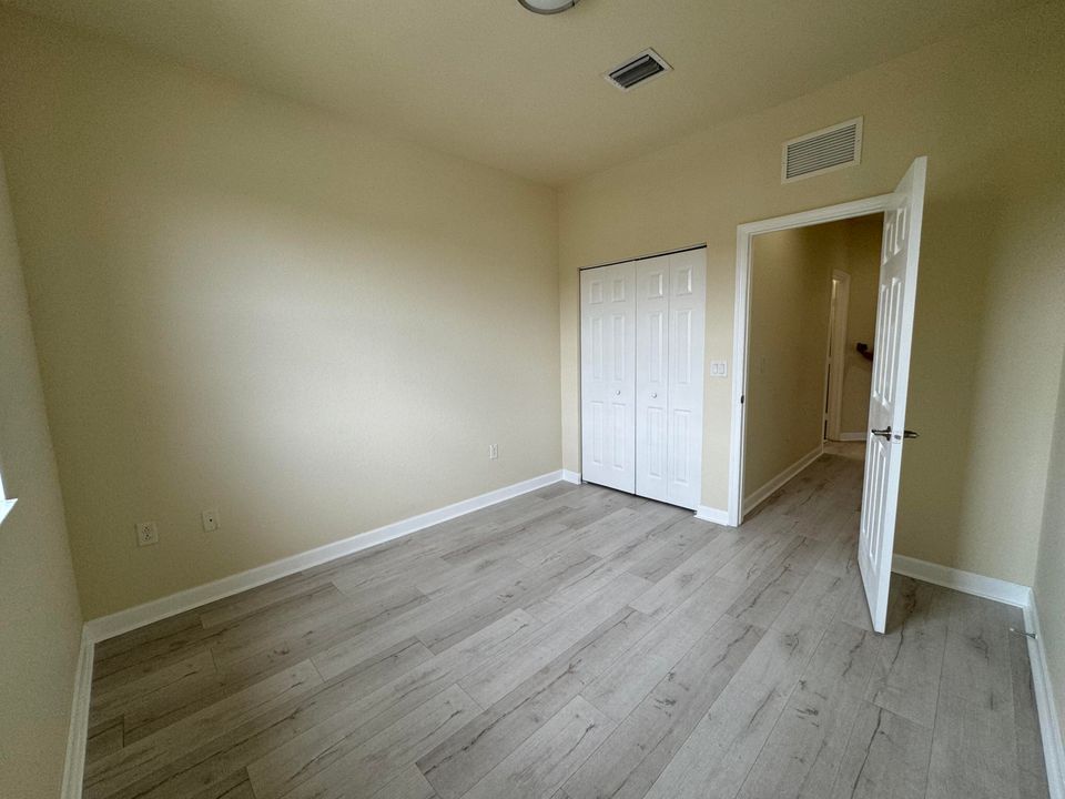 For Rent: $3,500 (3 beds, 2 baths, 1650 Square Feet)