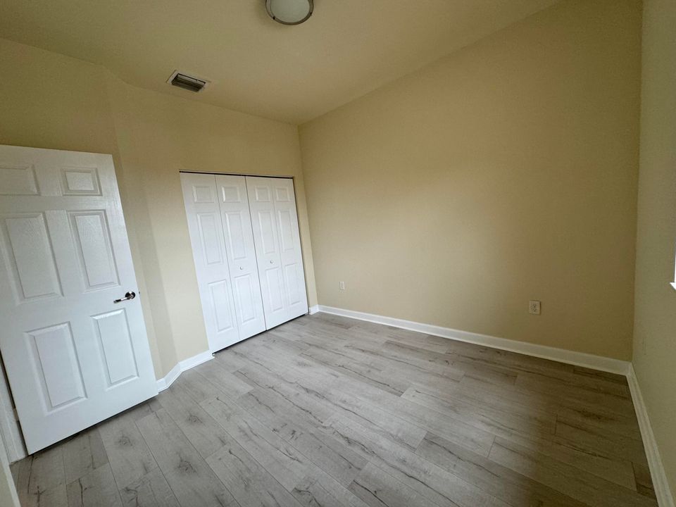For Rent: $3,500 (3 beds, 2 baths, 1650 Square Feet)